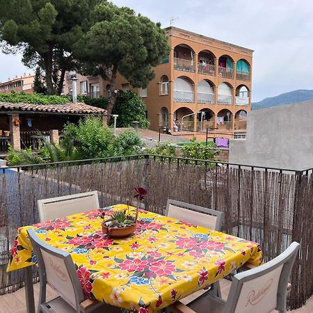 Alojamiento Con Encanto En Planta Superior Ideal Para Trabajo Y Escapadas Familiares En Montserrat Esparreguera Eksteriør billede