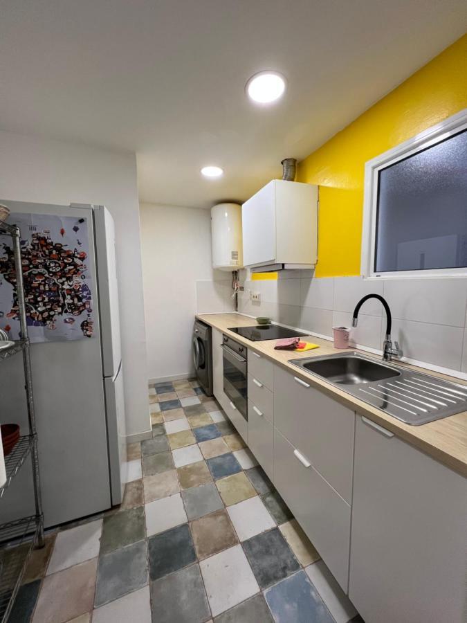 Alojamiento Con Encanto En Planta Superior Ideal Para Trabajo Y Escapadas Familiares En Montserrat Esparreguera Eksteriør billede