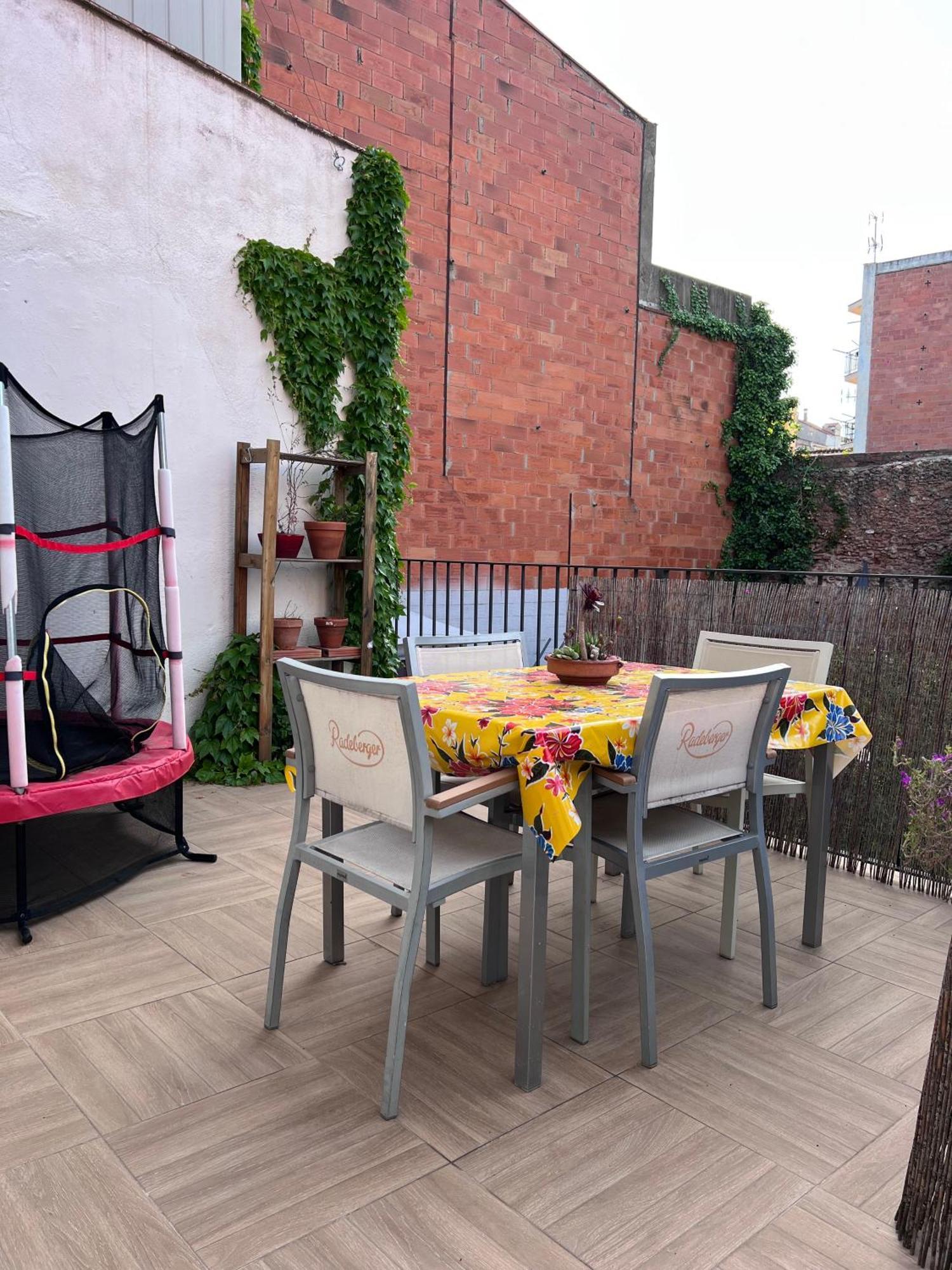 Alojamiento Con Encanto En Planta Superior Ideal Para Trabajo Y Escapadas Familiares En Montserrat Esparreguera Eksteriør billede